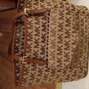 Authentic Michael kors large tote